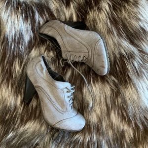 Atmosphere Heel Shoes
